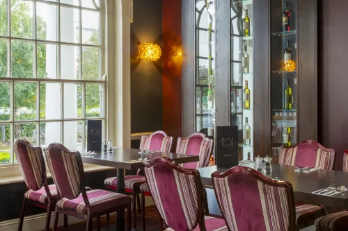 London Croydon Aerodrome Hotel, BW Signature Collection Dining Photos