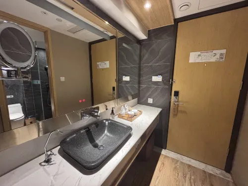 Xipu · Hidden Culture Hotel (Chengdu Taikoo Li Chunxi Road Subway Station Branch) Rooms Photos
