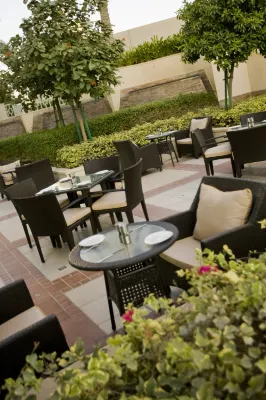 Ramada by Wyndham Downtown Dubai Mahlzeiten Photos