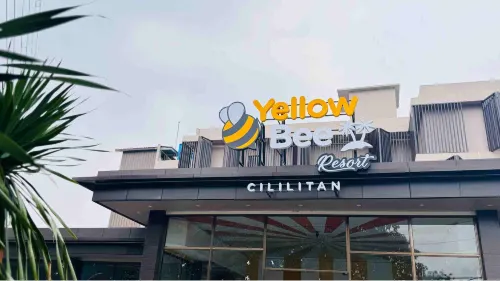 Yellow Bee Resort Cililitan Dekat Hotel Photos