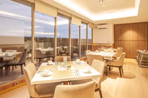 Oakwood Apartments PIK Jakarta Makanan Photos