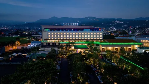 Grand Sunshine Resort & Convention Unggulan Photos