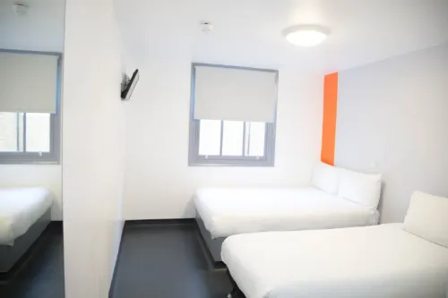 EasyHotel Victoria Da non perdere Photos