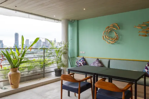 Pinnacle Lumpinee Park Hotel À proximité de l'hôtel Photos