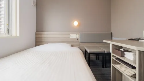 Super Hotel Yokohama Kannai Rooms Photos