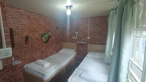 Cozy Inn HK (Jordan Station) Kamar Photos