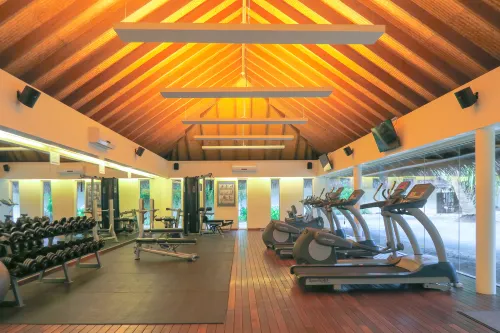 Holiday Inn Resort Kandooma Maldives - Kids Stay and Eat Free Relaksasi & Rekreasi Photos