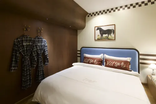 Kitsch Hotel Chambres Photos
