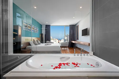Royal Lotus Hotel Danang Featured Photos
