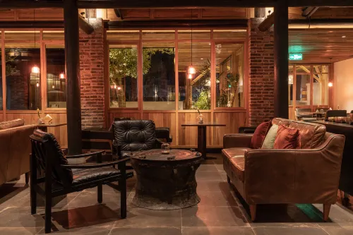 Governor's Mansion Courtyard•Centennial Old House• Vacation Homestay Espaces publics Photos