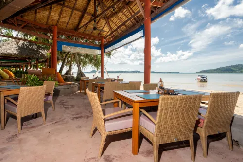 Friendship Beach Resort & Atmanjai Wellness Centre Ristorazione Photos