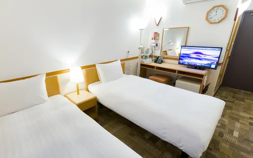 Toyoko Inn Naha Omoromachi Ekimae Rooms Photos