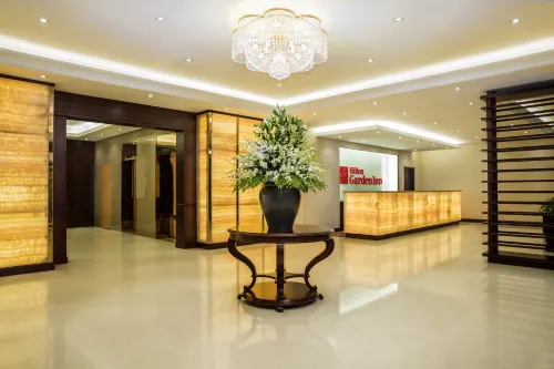 Hilton Garden Inn Hanoi Exterior Photos