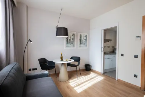 Aparthotel Atenea Barcelona Chambres Photos
