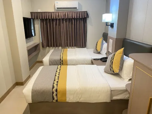 Holiday Hotel Chambres Photos