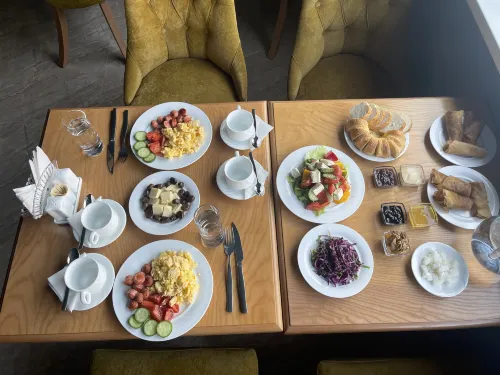 Bristol Hotel Tashkent Ruokailu Photos
