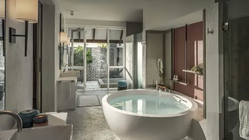 Four Seasons Resort Maldives at Landaa Giraavaru Zimmer Photos