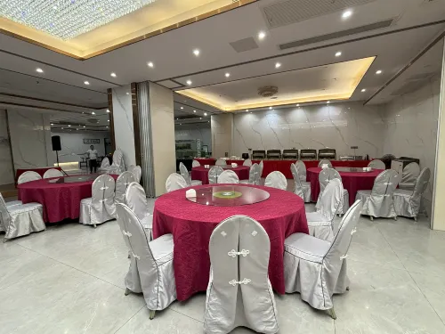 Lido De Paris Hotel Restauration Photos