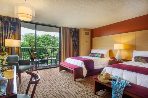 Hilo Hawaiian Hotel, Trademark Collection by Wyndham Huoneet Photos