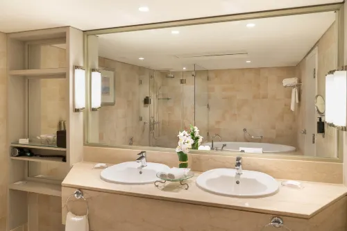 Beach Rotana Rooms Photos