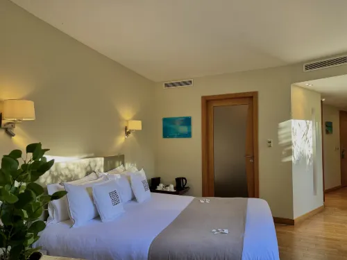 Cannes Villa St Barth : Maison d'hôtes de prestige 5 étoiles à Cannes - Piscine - SPA Chambres Photos