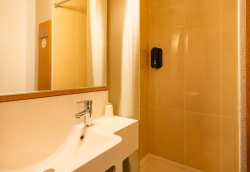 B&B Hotel Grenoble Centre Alpexpo Chambres Photos