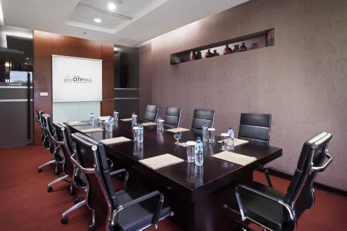 Grand City Hall Hotel Fasilitas Bisnis Photos