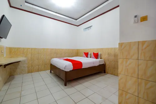 Sartika Hotel Mitra RedDoorz Pati Chambres Photos
