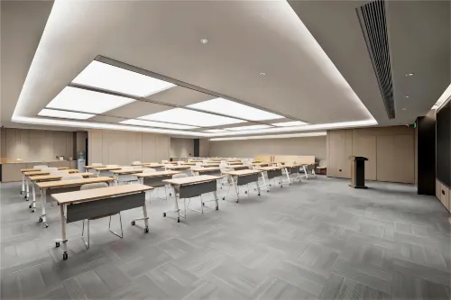 Campanile Hotel Chongqing Jiefangbei pedstrian street and Hongya  cave branch Fasilitas Bisnis Photos