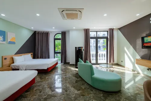 Lalisa Hotel Kamar Photos