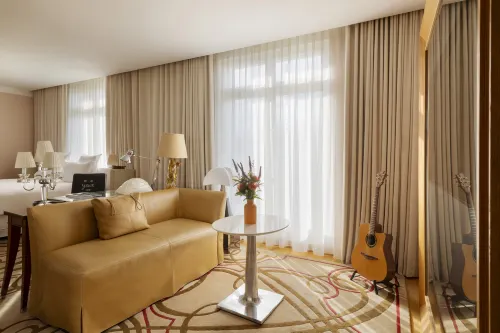 Le Royal Monceau - Raffles Paris Rum Photos