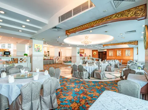 Golden Crown China Hotel Dining Photos