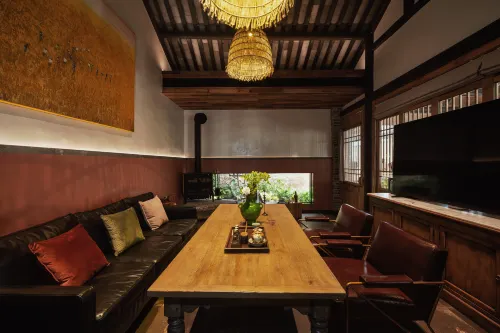 Governor's Mansion Courtyard•Centennial Old House• Vacation Homestay 비즈니스 시설 Photos