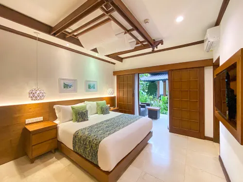 Candi Beach Resort & Spa Kamar Photos