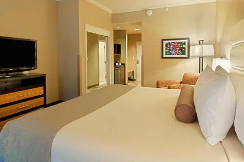 Best Western Plus Miami Airport North Hotel  Suites Номера Photos