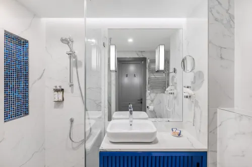 Danubius Hotel Astoria City Center Zimmer Photos