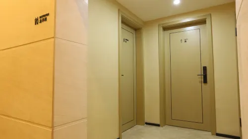 Country Inn & Shenyang North Railway Station Financial Center Subway Station Public Areas Photos