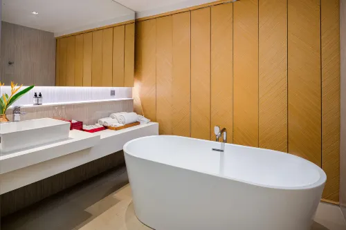 Ramada Resort by Wyndham Khao Lak Zimmer Photos