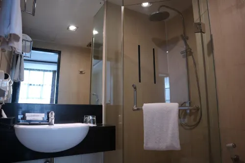 Grand City Hall Hotel Kamar Photos
