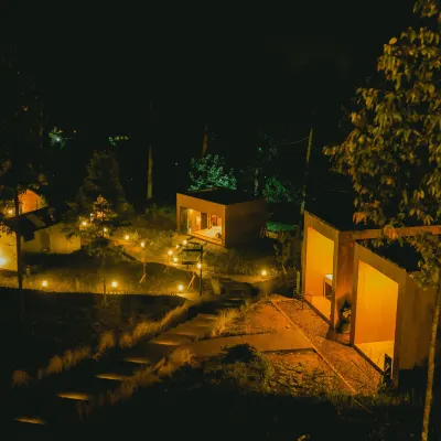 Bobocabin Gunung Mas, Puncak Photos