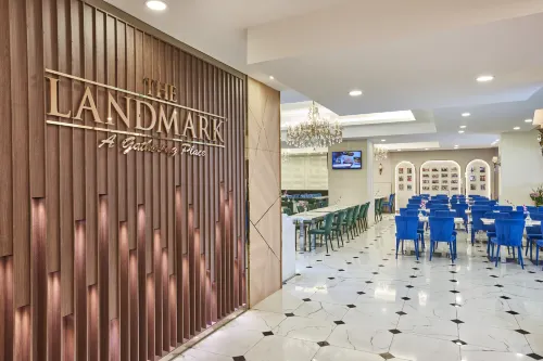 Village Hotel Bugis by Far East Hospitality Makanan Photos
