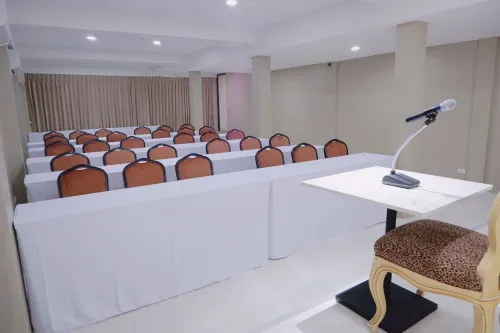 Eurana Boutique Hotel Business Facilities Photos