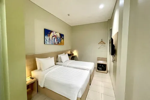 Lemo Hotel Serpong Kamar Photos