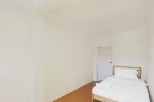 RQ Bangkok Huai Khwang by Collection O Camere Photos