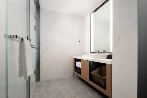 Hampton by Hilton Jiaxing Canal Rooms Photos