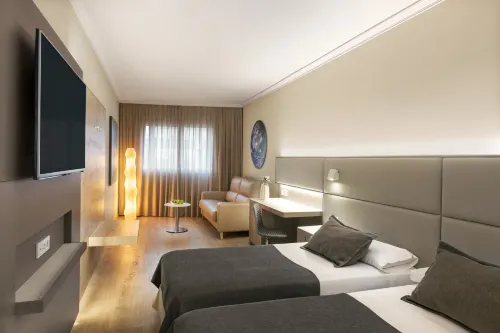 Sallés Hotel Pere IV Camere Photos