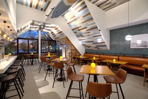 Outrigger Surin Beach Resort Питание Photos
