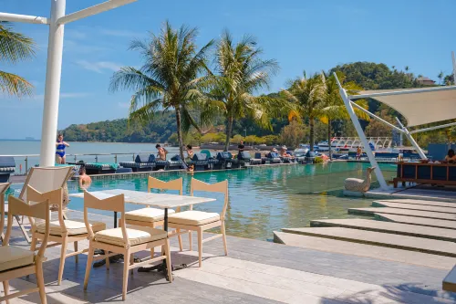 Hotel Tide Phuket Beach Front Leisure & Recreation Photos