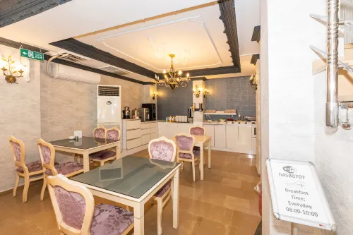 Istanbul Holiday Hotel Restauration Photos