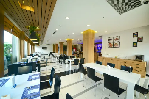 Holly Hotel Myanmar Ristorazione Photos